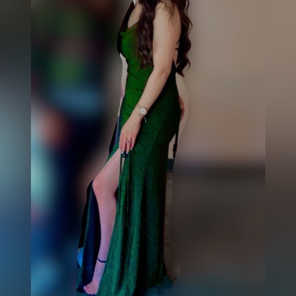 Gorgeous hunter green dress for special occasion